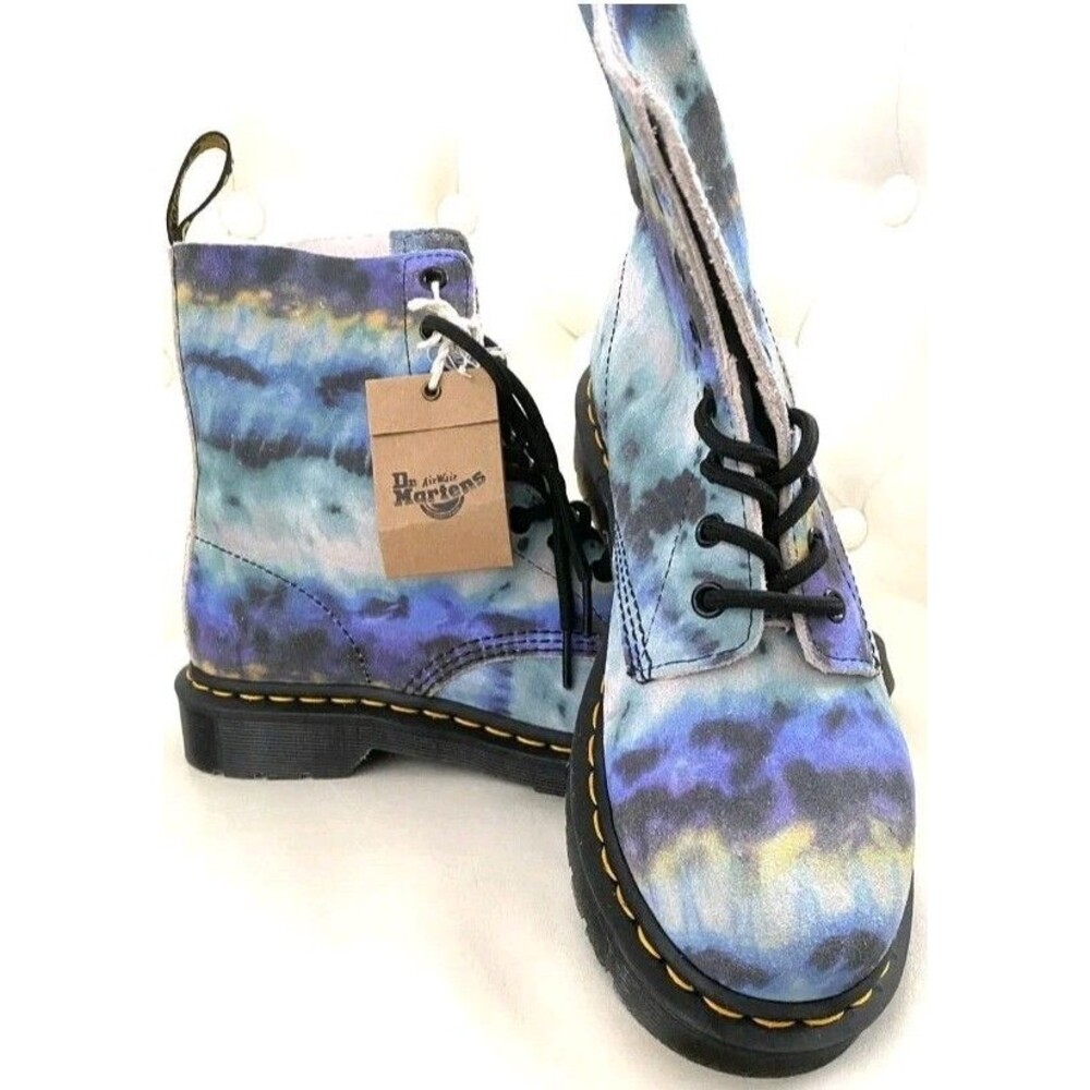 Doc Martens Womans Size US 6 Pascal Blue Tumbled Tie Dye Combat Boots New 1460